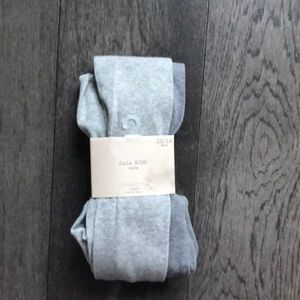 Zara girl’s bundle of two thighs